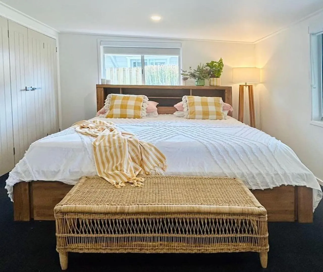 Sunnyboy At Fingal Head, Pet Friendly Villa Australia
